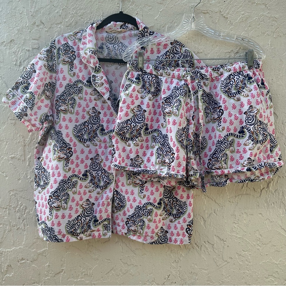 Printfresh Pink and Black Tiger Pajama Set
